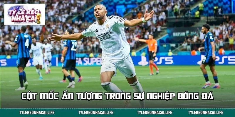 Kylian Mbappe thi đấu vô cùng xuất sắc trong màu áo các CLB
